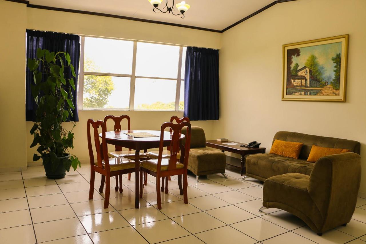 Serena San Benito Hotel San Salvador