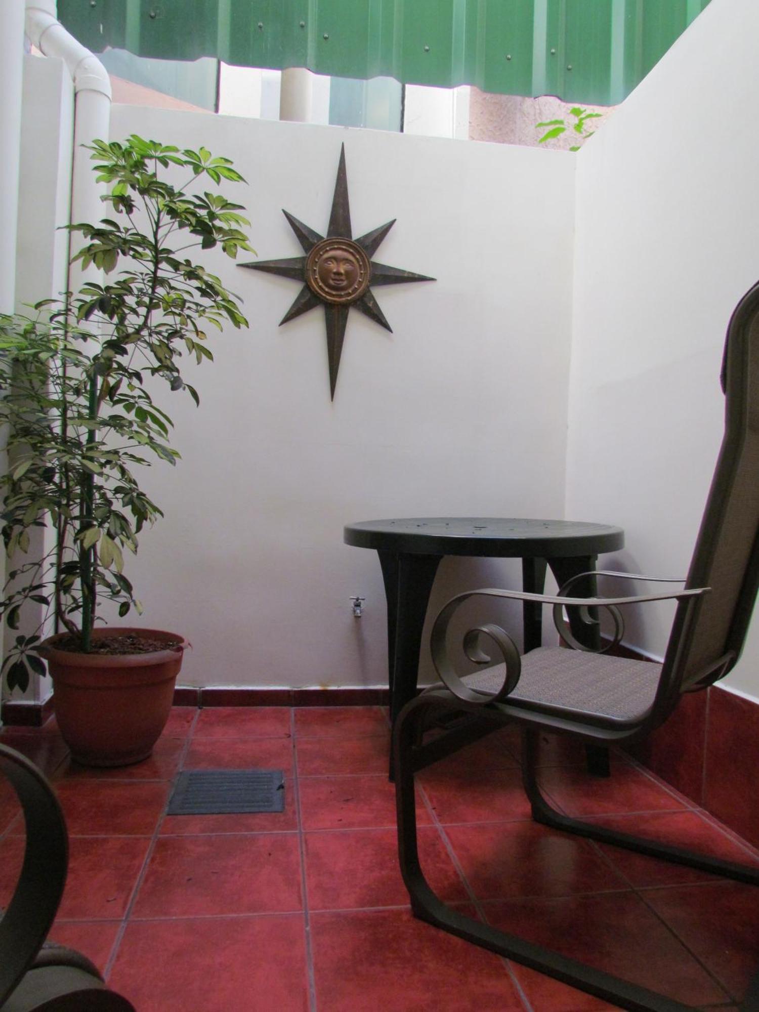 Serena San Benito 4* San Salvador