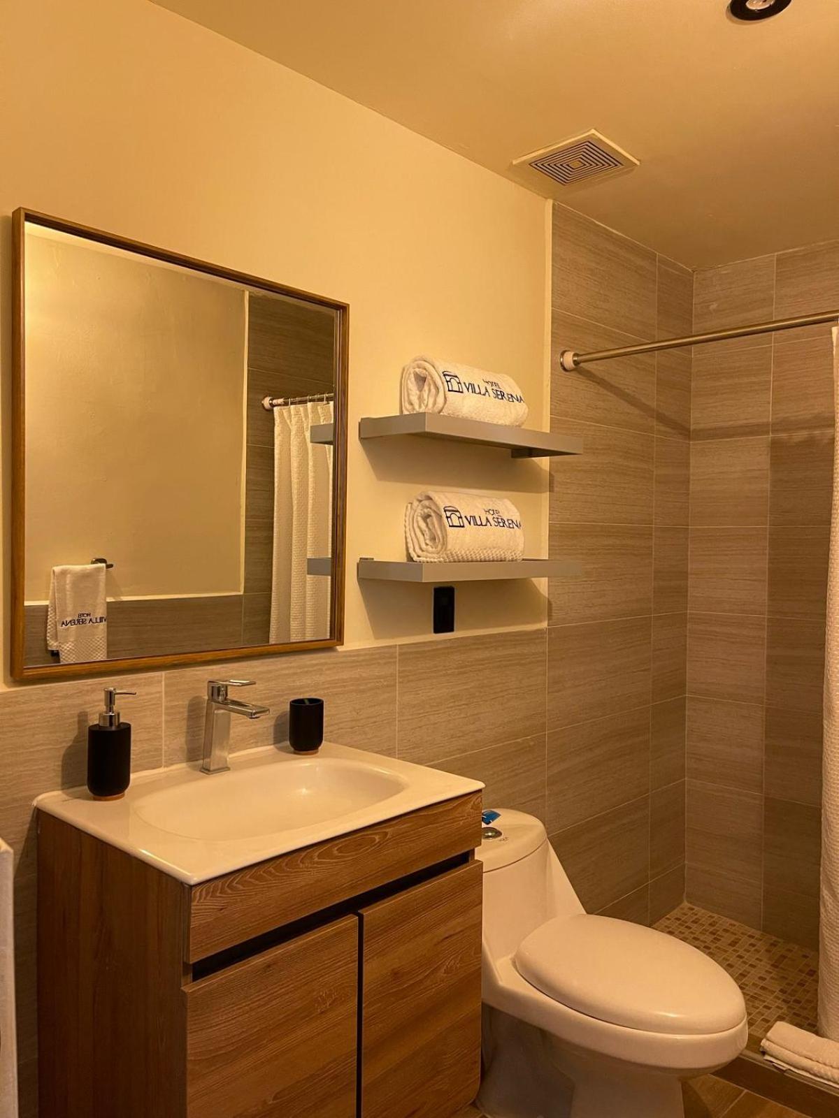 Serena San Benito 4* San Salvador